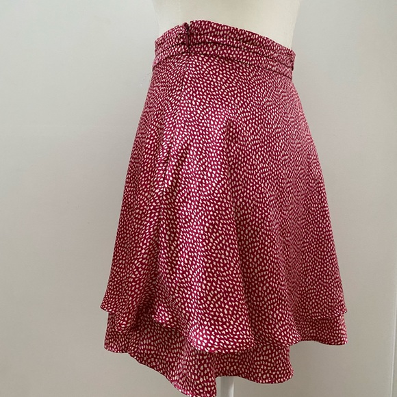 Silky, Flowy High-Waisted Skirt - Picture 4 of 7